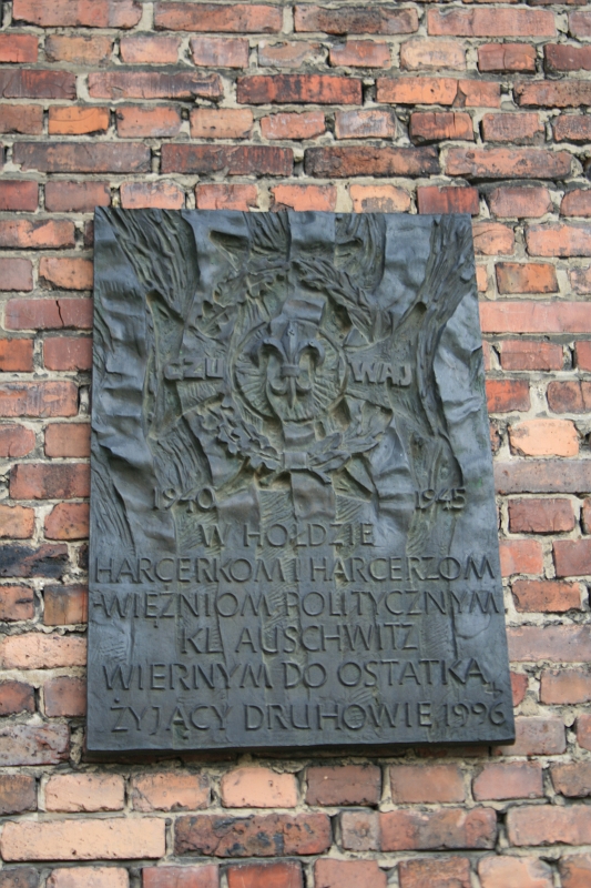 a 082